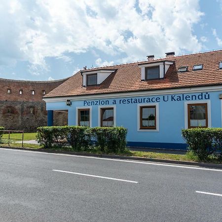 Penzion A Restaurace U Kalendu Стражнице Экстерьер фото